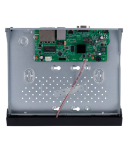Grabador NVR Hikvision DS-7104NI-Q1-4P-M(D) vista interior